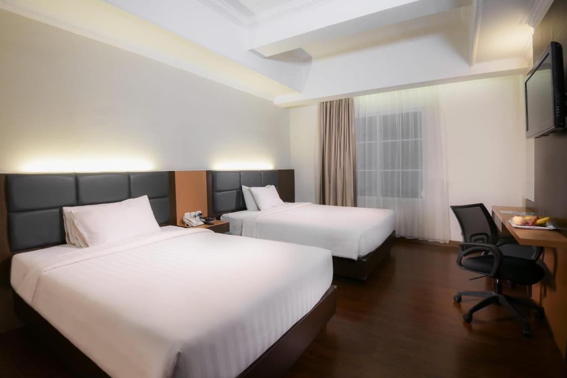 D'세노파티 말리오보로 그랜드 호텔 요그야카르타 외부 사진