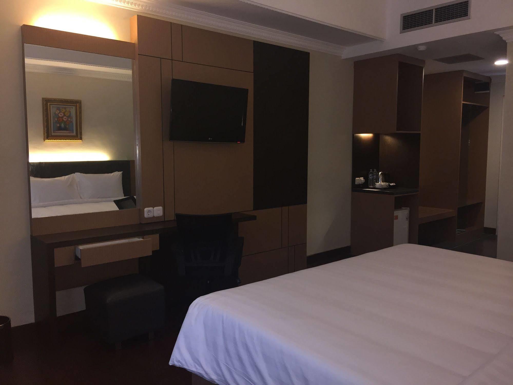 D'세노파티 말리오보로 그랜드 호텔 요그야카르타 외부 사진