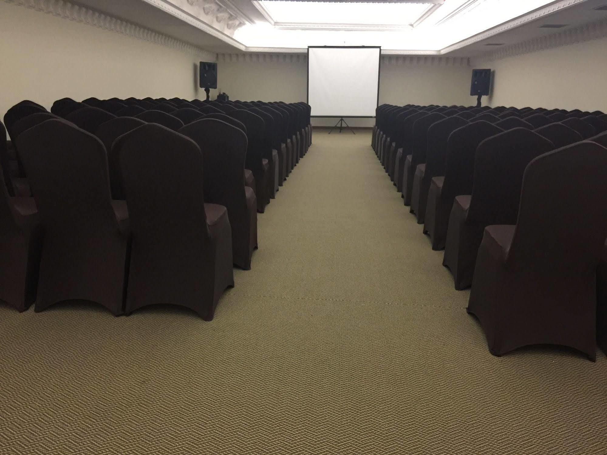 D'세노파티 말리오보로 그랜드 호텔 요그야카르타 외부 사진