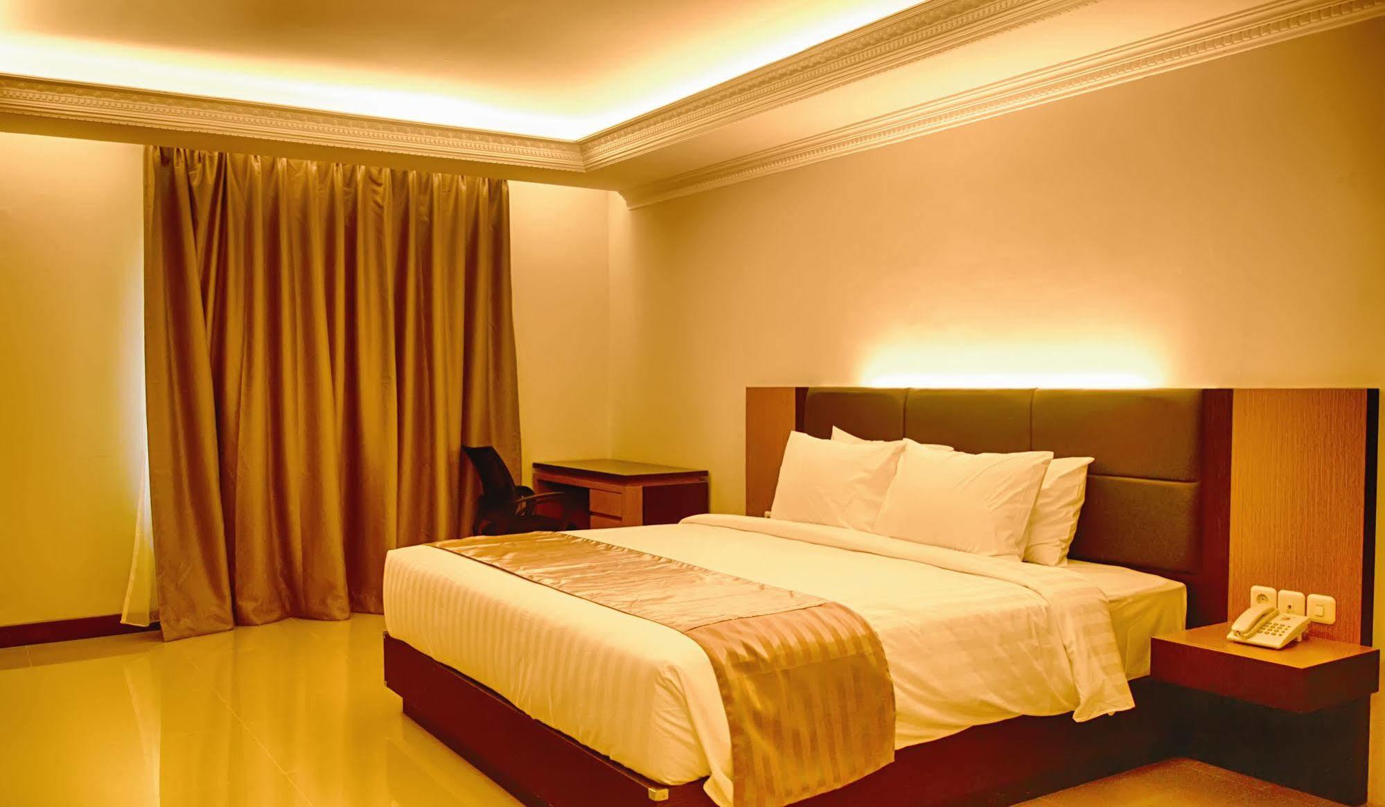 D'세노파티 말리오보로 그랜드 호텔 요그야카르타 외부 사진